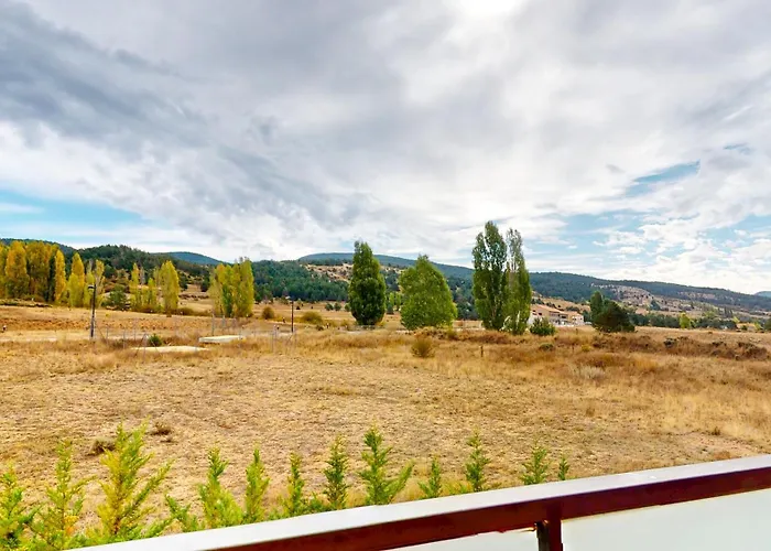 En By Family Homes *